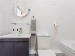 Apartment in Folkestone Near Sandgate Beach