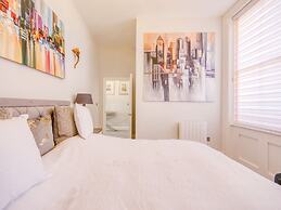 Apartment in Folkestone Near Sandgate Beach