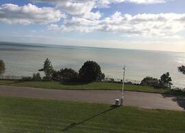 Apartment in Folkestone Near Sandgate Beach