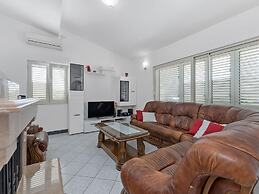 Holiday Home in Neoric With Sauna