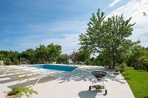 Exquisite Villa in Stanisovi With Swimming Pool