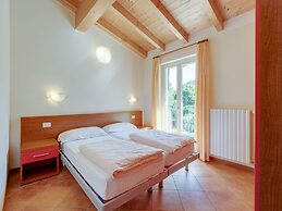 Apartment by Lake Idro With Mountain Views