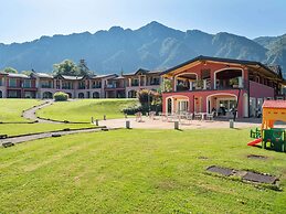 Apartment by Lake Idro With Mountain Views
