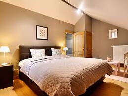 Walk Luxury Stay With Pool