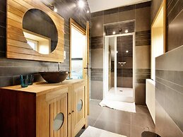 Walk Luxury Stay With Pool