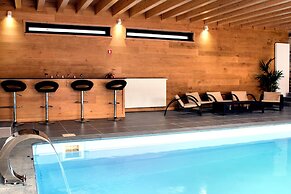 Walk Luxury Stay With Pool