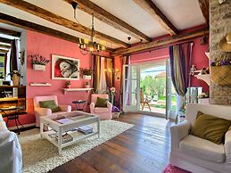 Villa in Baderna With Private Pool
