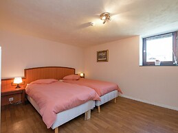 Spacious Waimes Villa