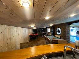 Spacious Waimes Villa