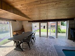 Spacious Waimes Villa