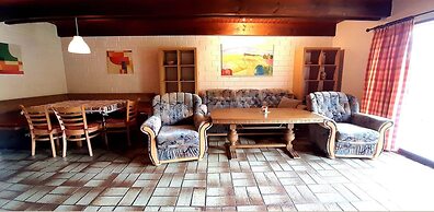 Geraeumiges Apartment mit Privater Terrasse