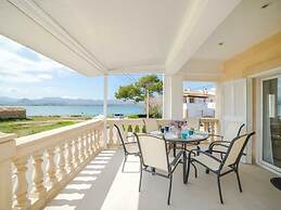 Apartment by Alcudia Bay
