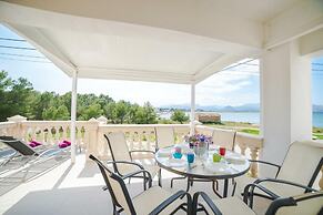 Apartment by Alcudia Bay