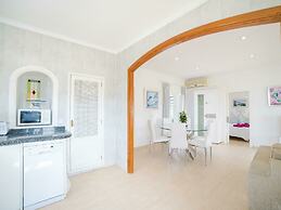 Apartment by Alcudia Bay