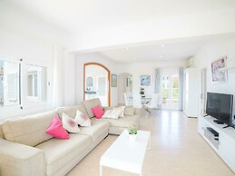 Apartment by Alcudia Bay