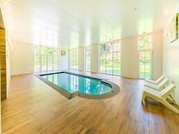 Luxurious Mettet Mansion