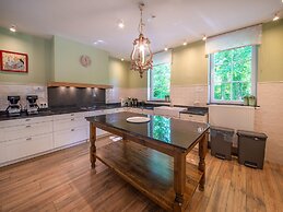 Luxurious Mettet Mansion
