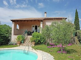 New Villa, Round Swimmingpool, Beautiful View