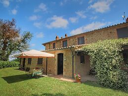 Rustic Stone Farmhouse in Proceno