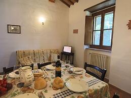 Rustic Stone Farmhouse in Proceno