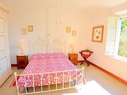 Massarosa Garden Cottage
