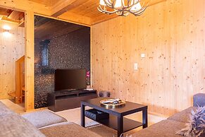Snug Chalet With Infrared Sauna