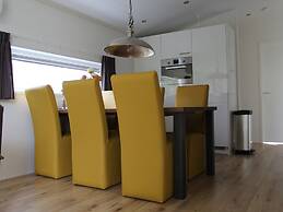 Bemelen Holiday Home for 6