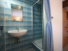 Winenne Home With Hot Tub