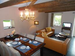 Scenic Gulp Valley Stay