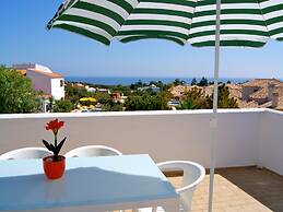 Villa in Albufeira With Pool & Ocean Views
