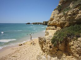 Villa in Albufeira With Pool & Ocean Views