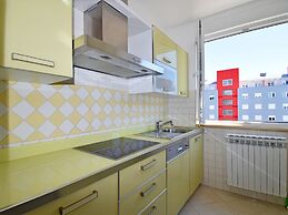 Spacious Apartment in Zadar With Balcony