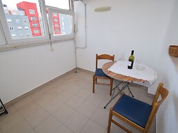Spacious Apartment in Zadar With Balcony