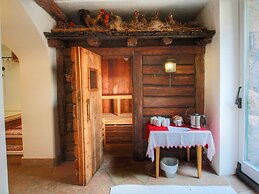 Typical Cottage in Bellamonte Italy with Hot Tub