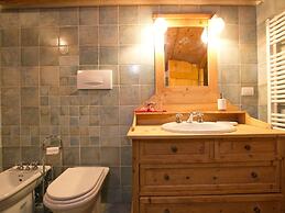 Typical Cottage in Bellamonte Italy with Hot Tub