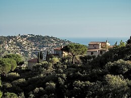 Holiday Home in Bormes With Private Pool