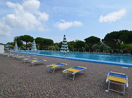 Bungalow by Beach With Water Park Fun
