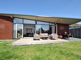 Chic Holiday Home in Callantsoog near Forest