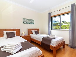 Luxury Villa in Albufeira With Heated Private Pool