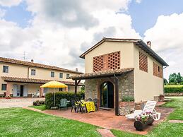 Farmhouse With Pool View