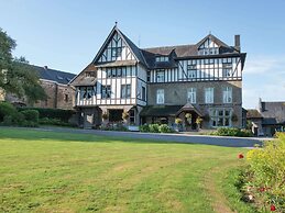 Vintage Castle in Theux With Private Pool