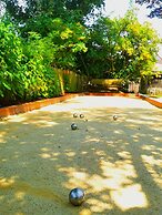 Spacious Home With Games