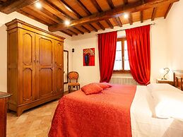 Villa in Lisciano Niccone With Pool & Nature