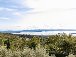 Villa in Lisciano Niccone With Pool & Nature
