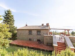 Villa in Lisciano Niccone With Pool & Nature