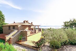 Villa in Lisciano Niccone With Pool & Nature