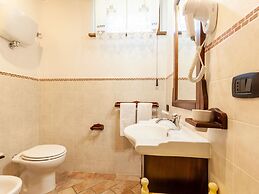 Villa in Lisciano Niccone With Pool & Nature