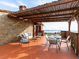 Villa in Lisciano Niccone With Pool & Nature