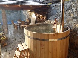 Pleasant Chalet in Bruvno With Private Pool