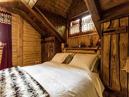 Pleasant Chalet in Bruvno With Private Pool